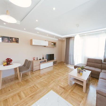 Apartment Luxury Explorer Podgorica Extérieur photo