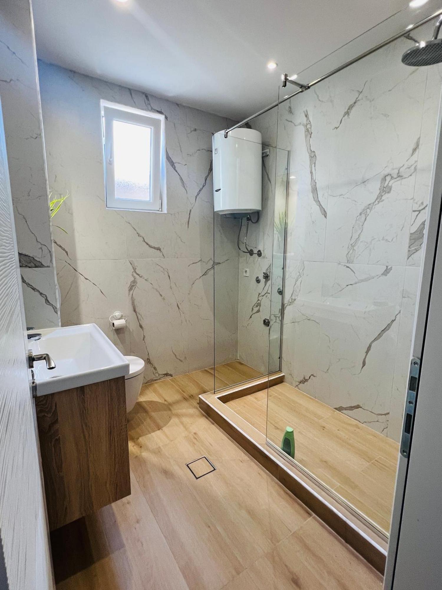 Apartment Luxury Explorer Podgorica Extérieur photo