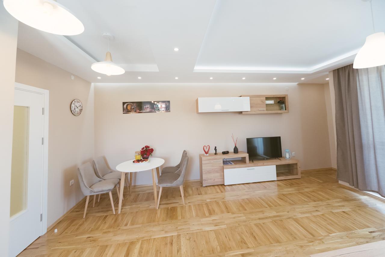 Apartment Luxury Explorer Podgorica Extérieur photo