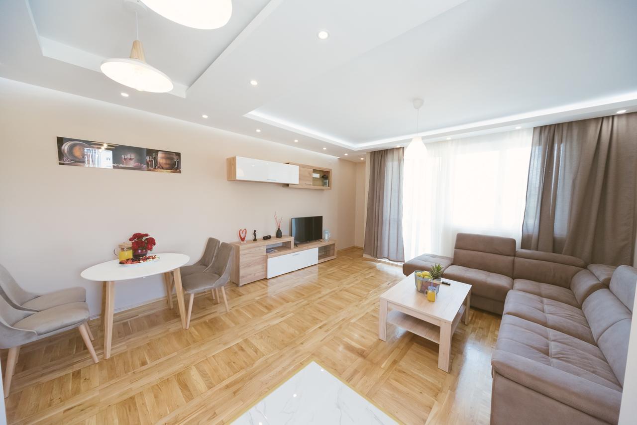 Apartment Luxury Explorer Podgorica Extérieur photo